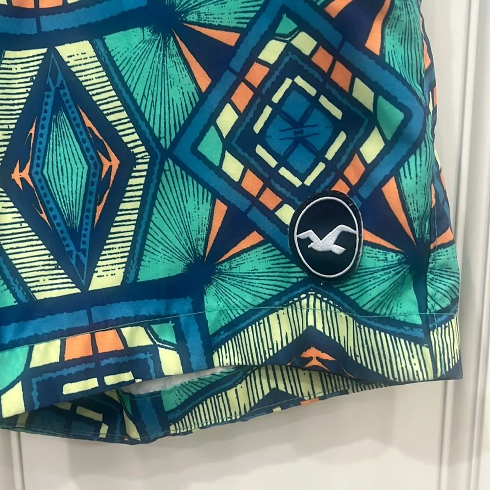 Hollister men’s size